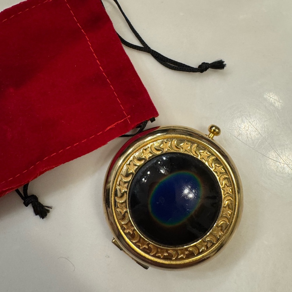 ESTEE LAUDER The Attitude Lucidity Powder Mood Color Changing stone compact - Picture 7 of 7